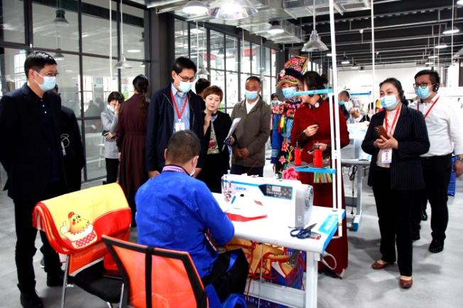 （转载）湄公河国家驻华使节代表团来川考察