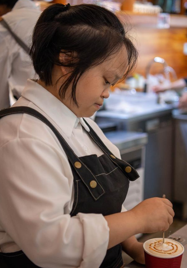 ร้านกาแฟ“ซิงคงหลี่”ร้านปันรักแก่ผู้ป่วยทางจิต_fororder_1621258449(1)