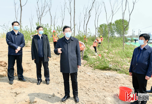 王東峰:認真落實常態化疫情防控措施 加快項目建設創造“雄安品質”