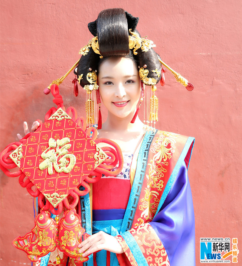 郑爽巩俐刘雯黄晓明黄子韬明星喜庆拜年送祝福