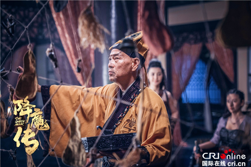 在南宋年间妖怪肆掠的杭州城,玄光寺不通和尚(郑恺 饰)下山降妖除魔