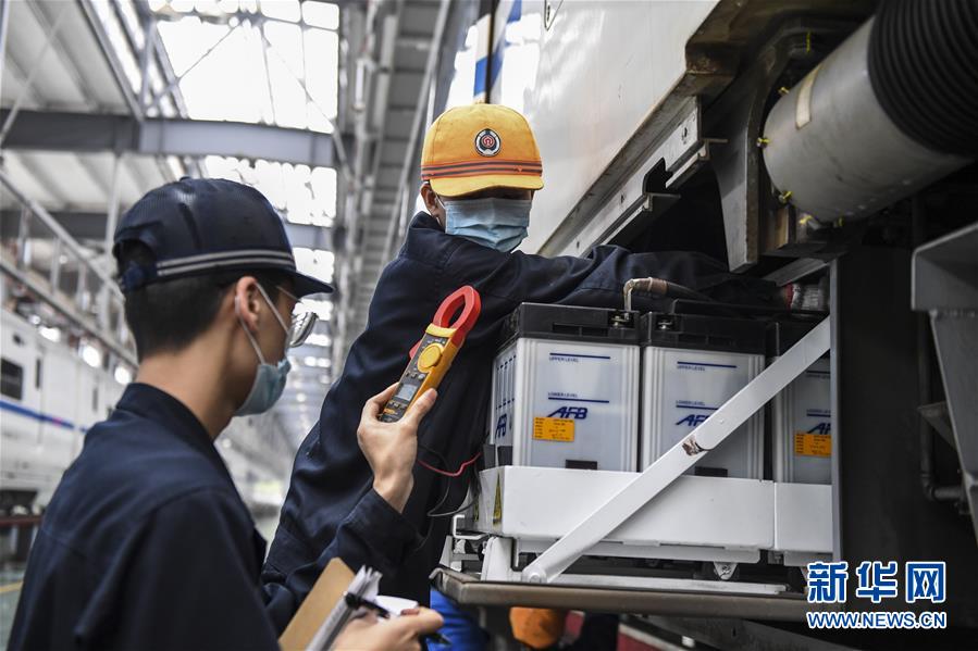 广西南宁高铁动车春季整修保安全