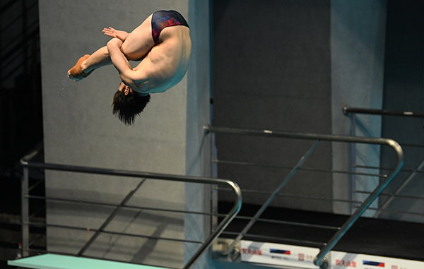 “相约幸福成都”跳水比赛第二日 四川队拿下首金_fororder_比赛现场--供图--简阳市委宣传部
