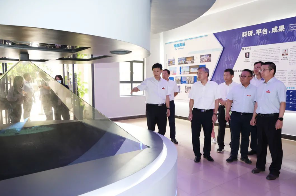 【教育频道 热点新闻】三亚理工职业学院要担当起培养人才、留住人才、建设海南自贸港的责任