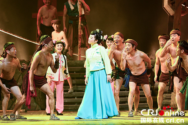 自贡大型原创民族歌剧《盐都儿女》在成都首演