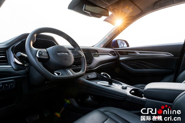 汽车频道【焦点轮播图】哈弗F7 × 罗永浩 直播间里能交到“真朋友”