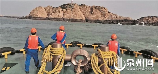 【要聞】【泉州】【移動版】【Chinanews帶圖】湄洲灣兩船相撞：海陸空大救援 6名落水船員獲救