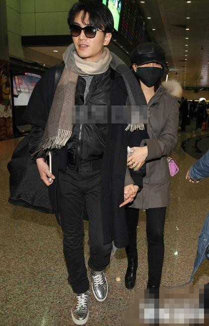 陈妍希陈晓台湾首合体 牵手回家见父母