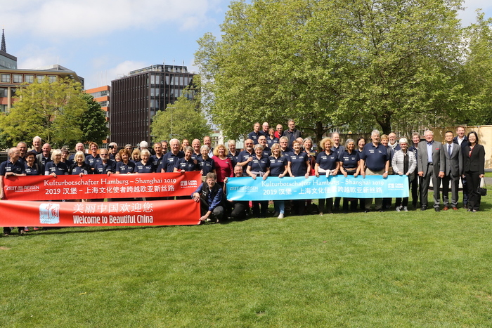 图片默认标题_fororder_1、即将踏上丝路的52位文化使者