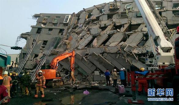 高雄６．７级地震 目前已有２人死亡