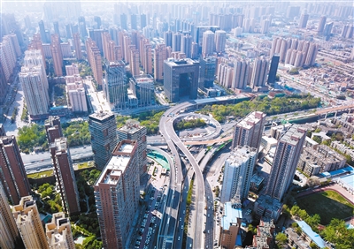 立交工程施工现场朱宏路(北二环—绕城高速)快速化改造工程施工现场