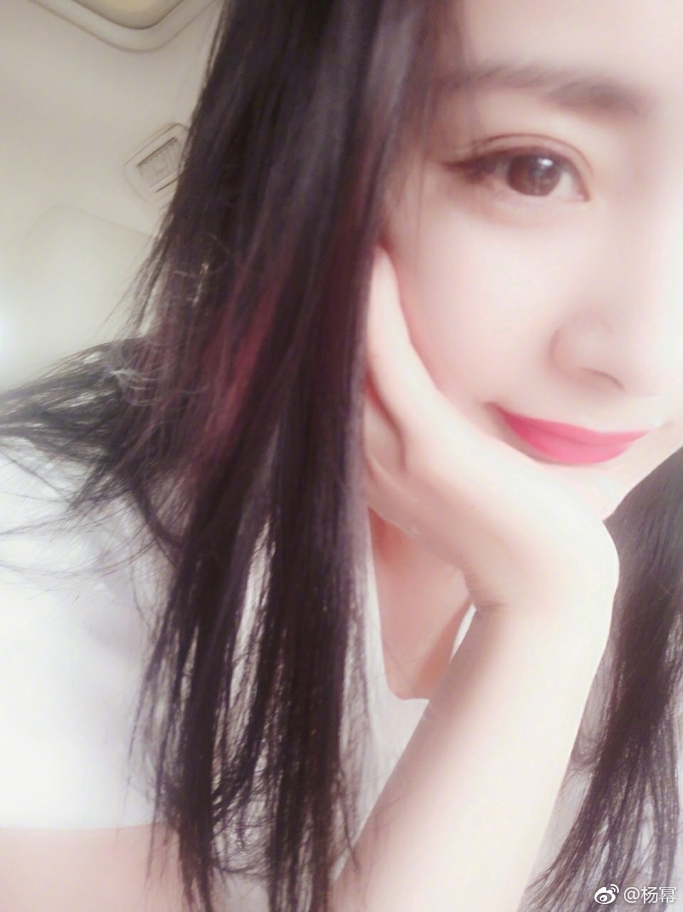 新生代大眼睛女星 赵丽颖景甜热巴美目传情