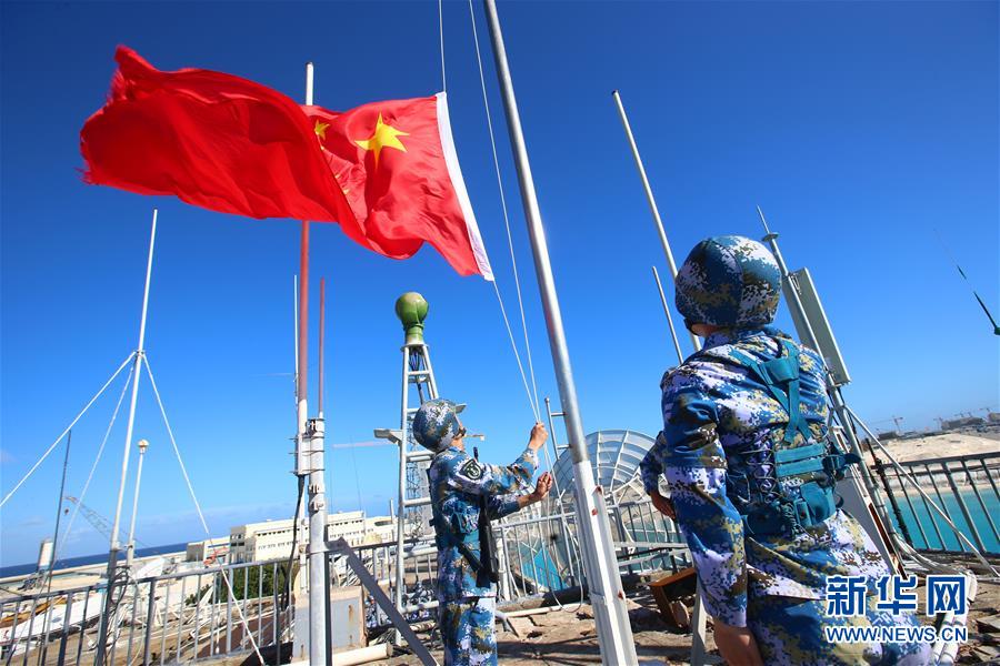 南沙海军官兵为祖国守好蓝色国门