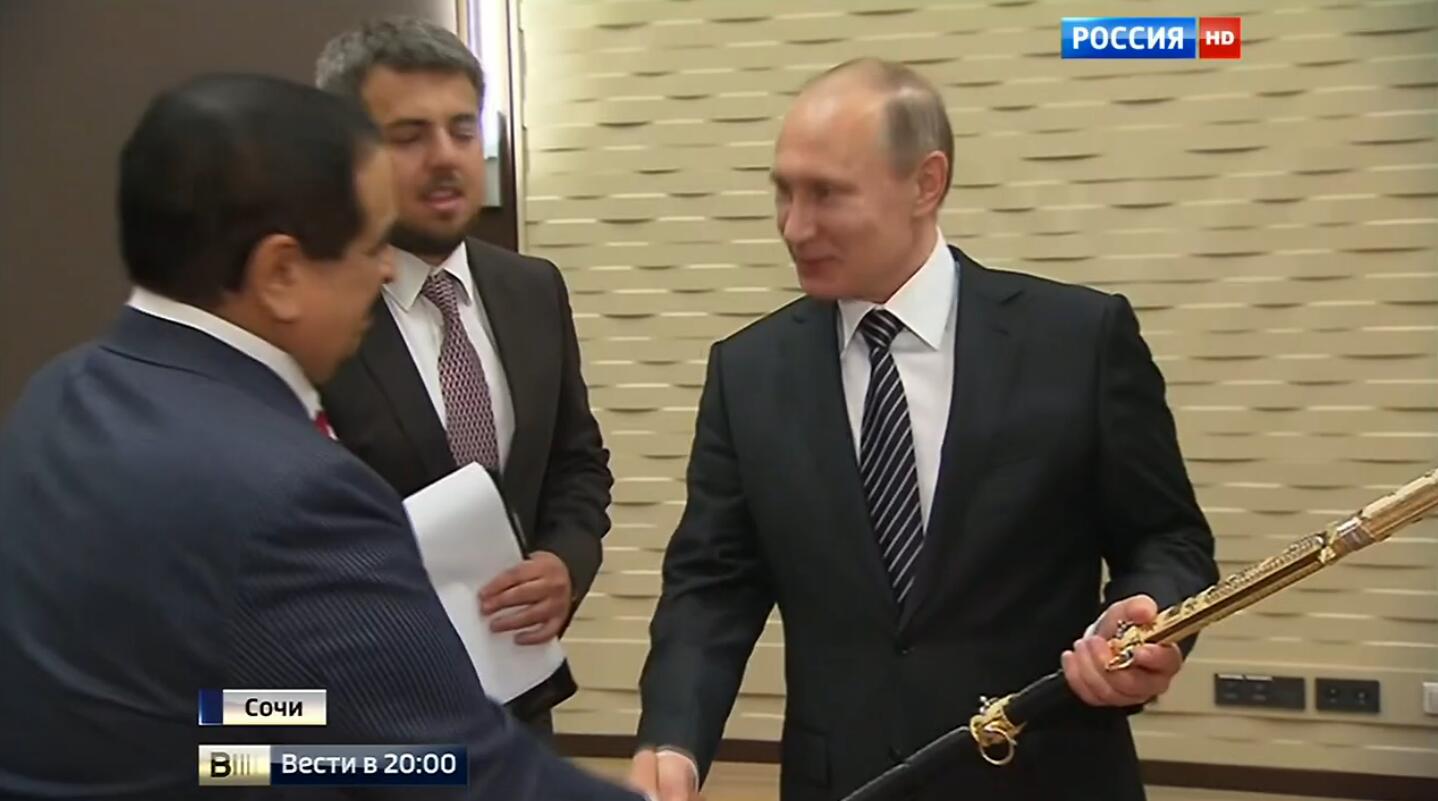 巴林国王访俄 普京赠送汗血宝马