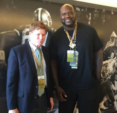 NBA球星观战超级碗:KD成摄影师 阿伦炫富