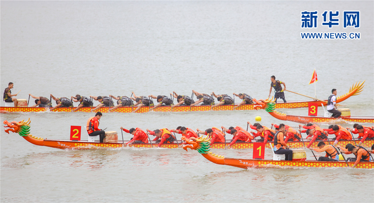 （转载）四川遂宁：龙舟赛见证城市发展澎湃动力