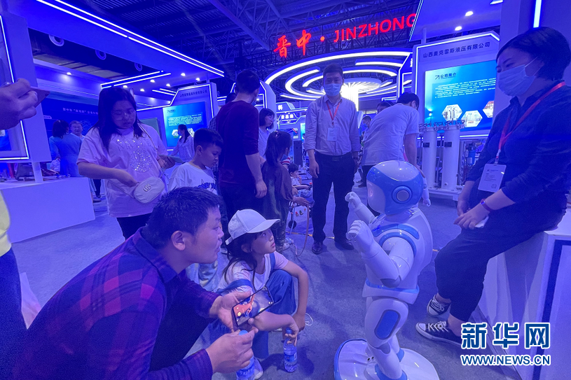 晋商故里“谱”新篇，转型发展势正劲