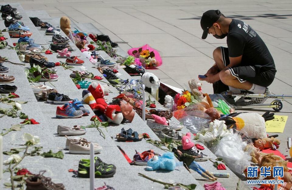 加拿大温哥华:悼念原住民寄宿学校儿童