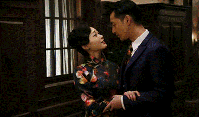 伪装者女特工宋轶微博撒娇@神秘人情人节最虐狗故事走红