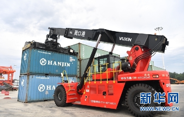 （奋斗百年路 启航新征程·神州巡礼）河南：扛稳农业“粮袋子” 挺起工业“新脊梁”