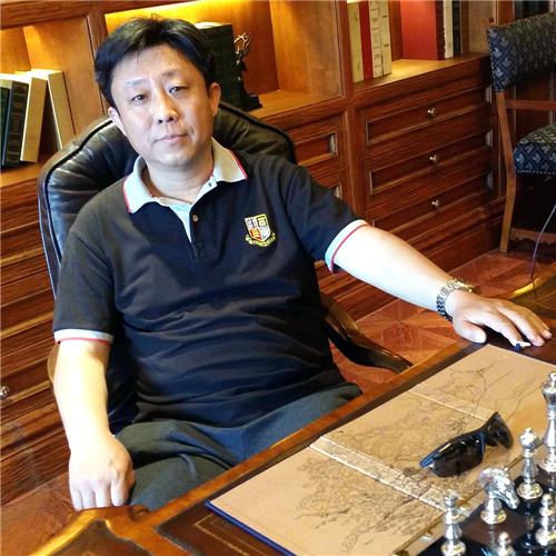 只研丹青写家山 不拘一格出逸品：胡九军山水画赏读
