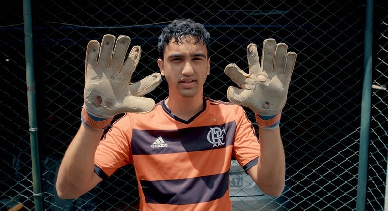 巴西“六指家族”迎小生命继承六指遗传