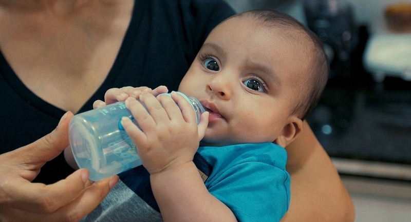 巴西“六指家族”迎小生命继承六指遗传