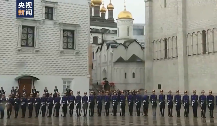 开年首场！俄恢复总统兵团卫兵换岗仪式_fororder_微信图片_20210601161758