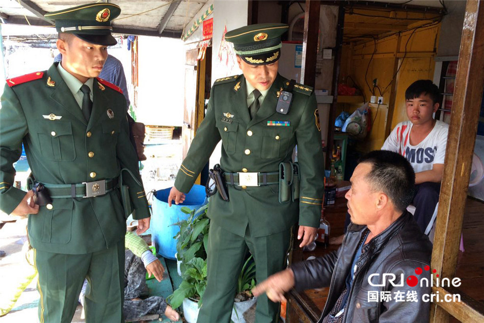 【新春走基层】探访海南陵水县新村港边防派出所民警的春节值守