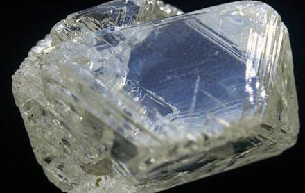 澳大利亚挖出404克拉钻石价值超1400万美元 开采商：不习惯