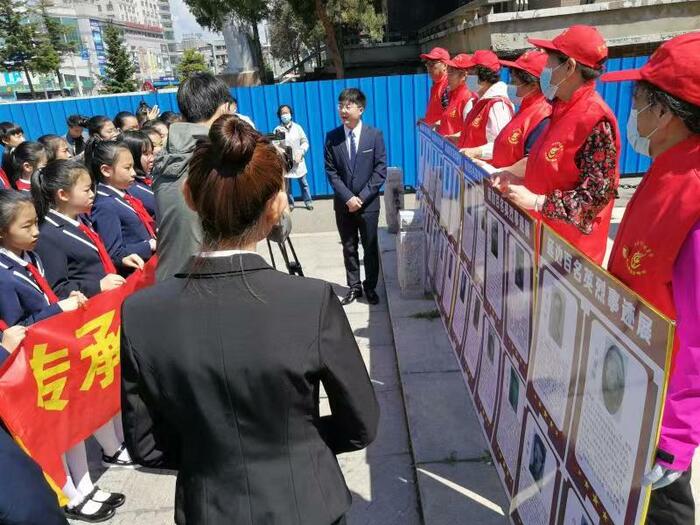 [청취자 내신] 홍색유전자를 대대로  전하다_fororder_webwxgetmsgimg (2)