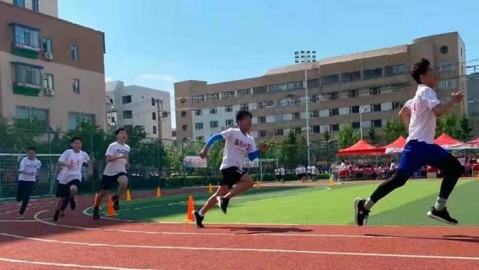 [청취자 내신] 꿈과 희망을 위해 도전 하는 꽃봉오리들_fororder_webwxgetmsgimg (3)