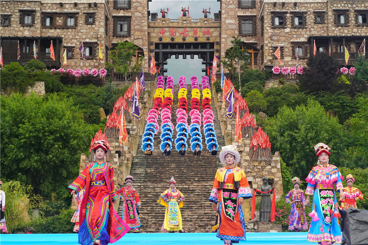 （轉載）文旅融合綻芳華 四川茂縣開展國家級非遺“瓦爾俄足”展演活動超吸睛