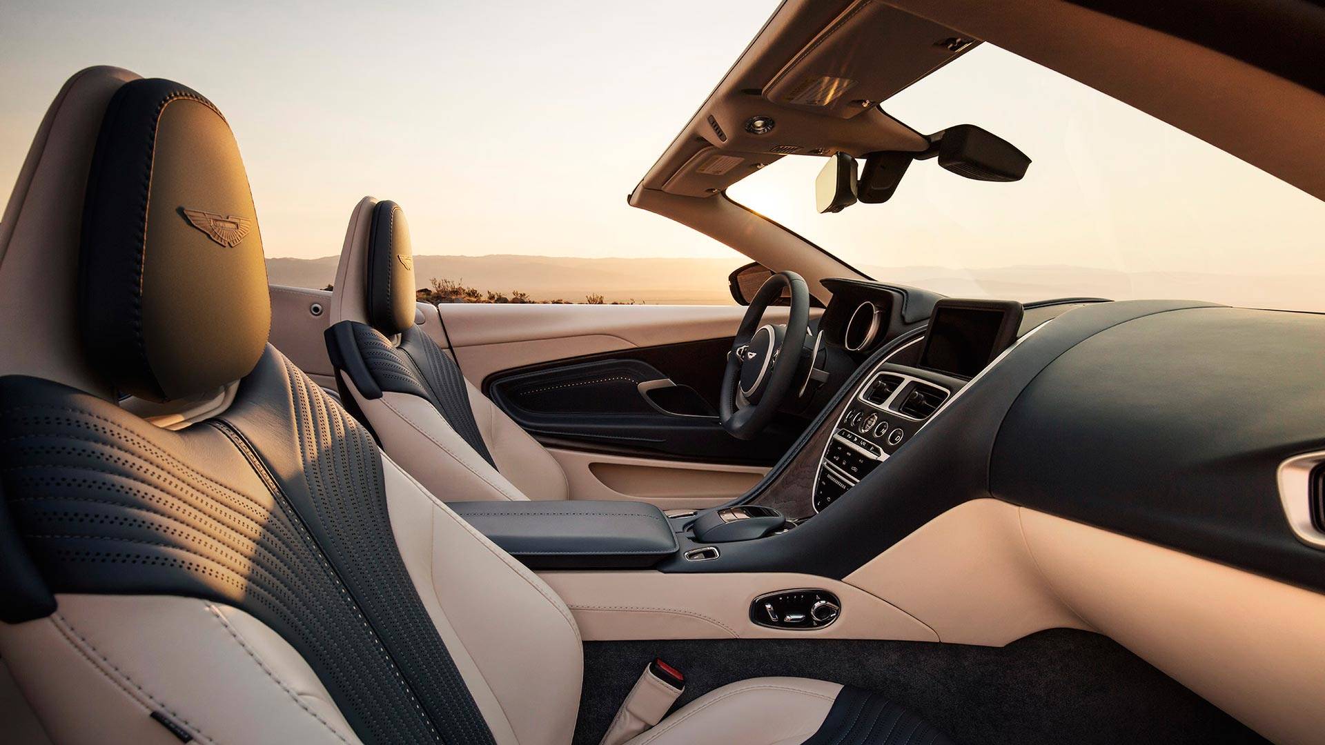 图片默认标题_fororder_阿斯顿马丁6