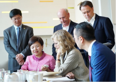 何巧女入选IUCN“自然守护者”