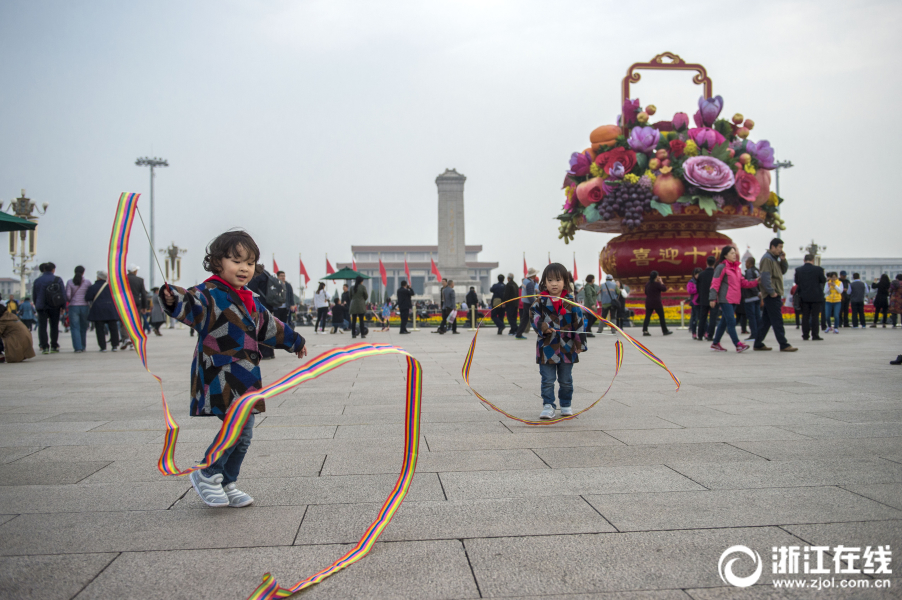 北京：花团锦簇 喜迎十九大