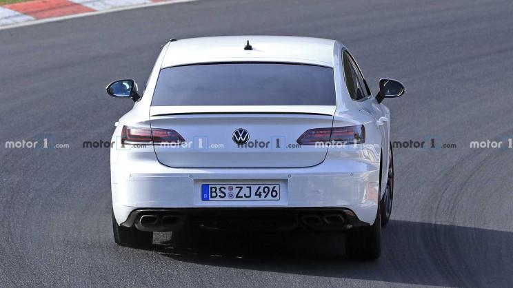 汽车频道【4月17日】【头条新闻红条】高尔夫R同款动力 曝大众Arteon R谍照