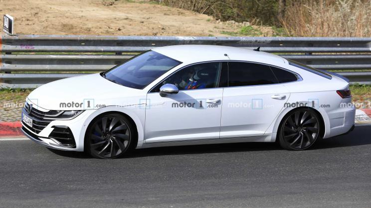 汽车频道【4月17日】【头条新闻红条】高尔夫R同款动力 曝大众Arteon R谍照