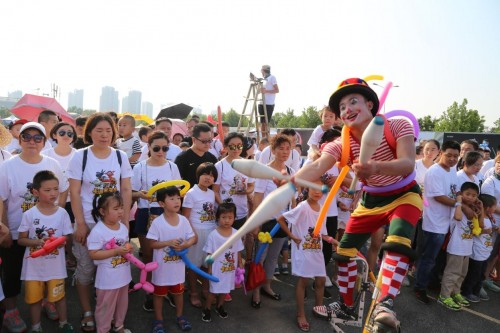 深圳首发！承兴国际携“熊出没”推出卡通亲子跑之丛林快跑