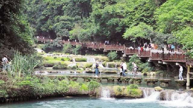 （中首）黔南荔波：世遗处处美景　游客纷至沓来_fororder_荔波