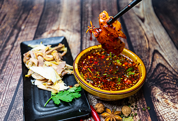 魅力盐都·安逸灯城|观彩灯、看恐龙、品美食 端午快来自贡狂欢吧_fororder_11自贡美食（摄影-廖志全）