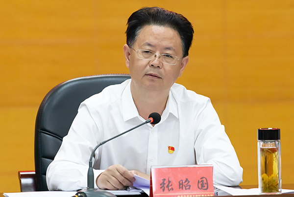 大安区委书记张昭国讲话张昭国在交流中表示,自贡市委第二巡回指导组