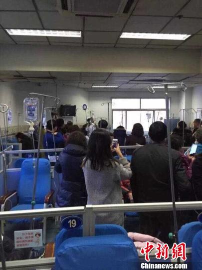 南京江蘇省人民醫院一護士被劫持 目前已被解救