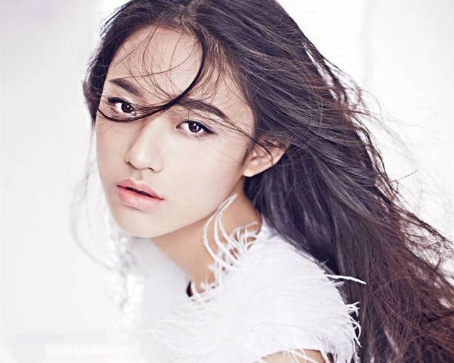 林家有女初长成，新晋星女郎林允(图)