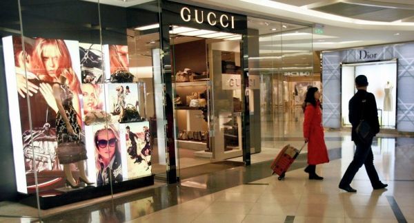 俄媒：专家称中国人奢侈品消费将由国外转向国内