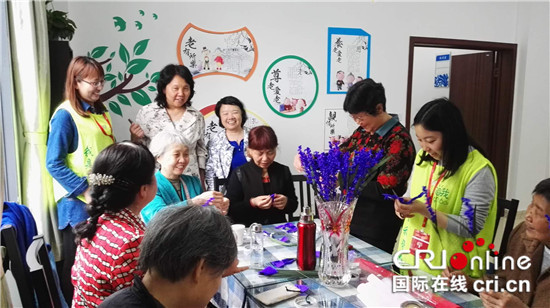 已过审【要闻】重庆将重点打造100个社区养老服务示范点