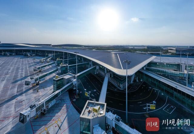 自贡凤鸣机场三期图片