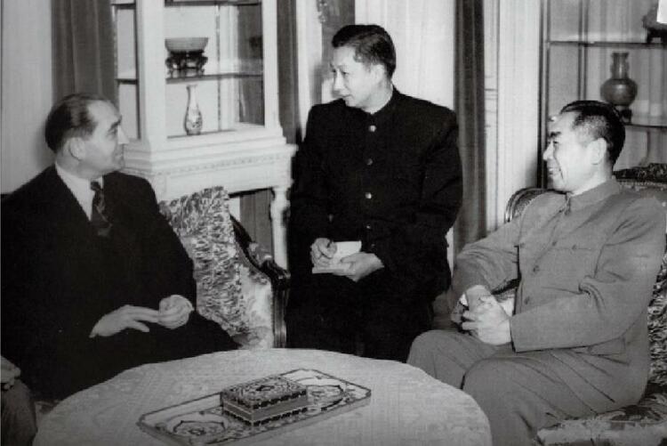 资讯有故事丨“法国应该直接倾听中国的声音”——被称为“外交核爆炸”的中法建交