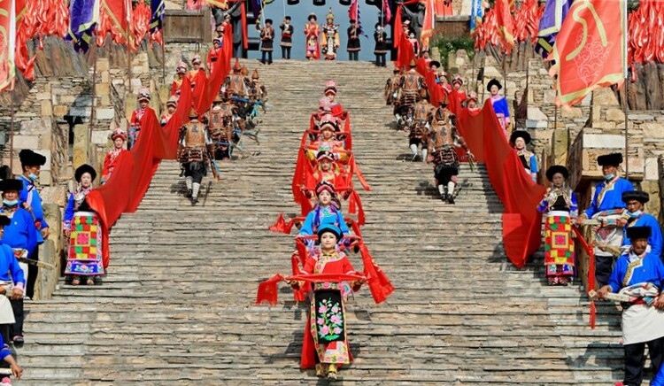 （轉載）羌族傳統祭祀活動引客來 四川茂縣熱熱鬧鬧迎佳節