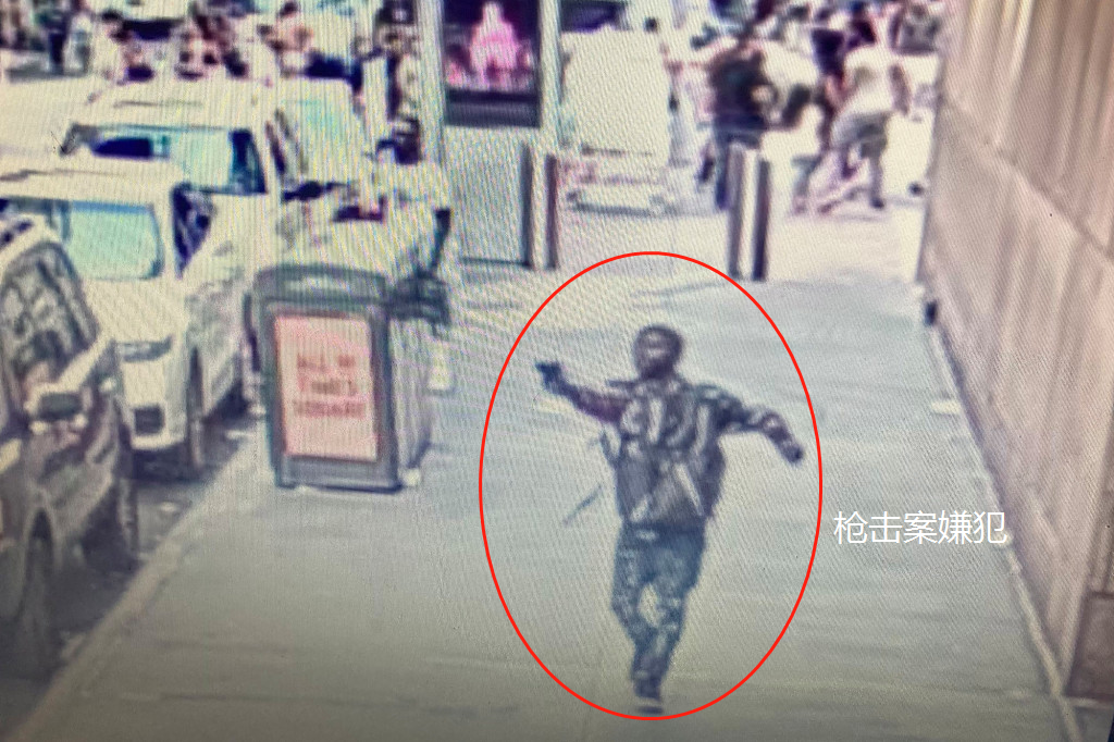 纽约时报广场发生枪击案：1名海军陆战队员被击中 人群逃窜 - 国际在线移动版